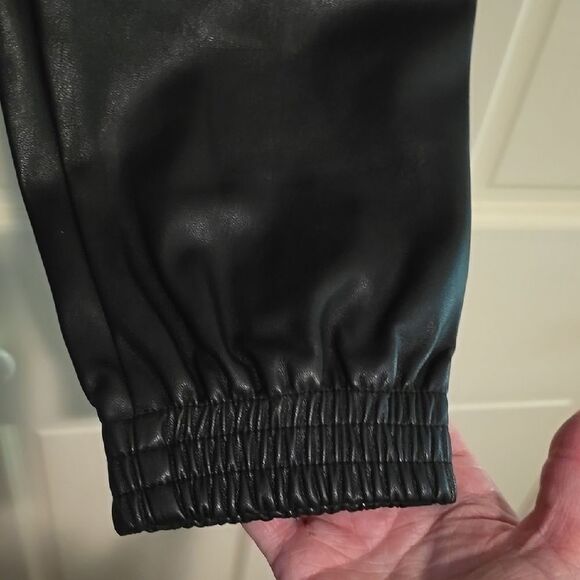 Womens PLEATHER Black Jogger Pants. NWOT! - Picture 3 of 8